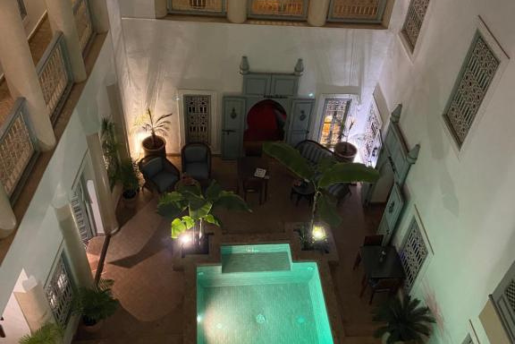Riad Les Hibiscus NIGHT family friendly riads marrakech