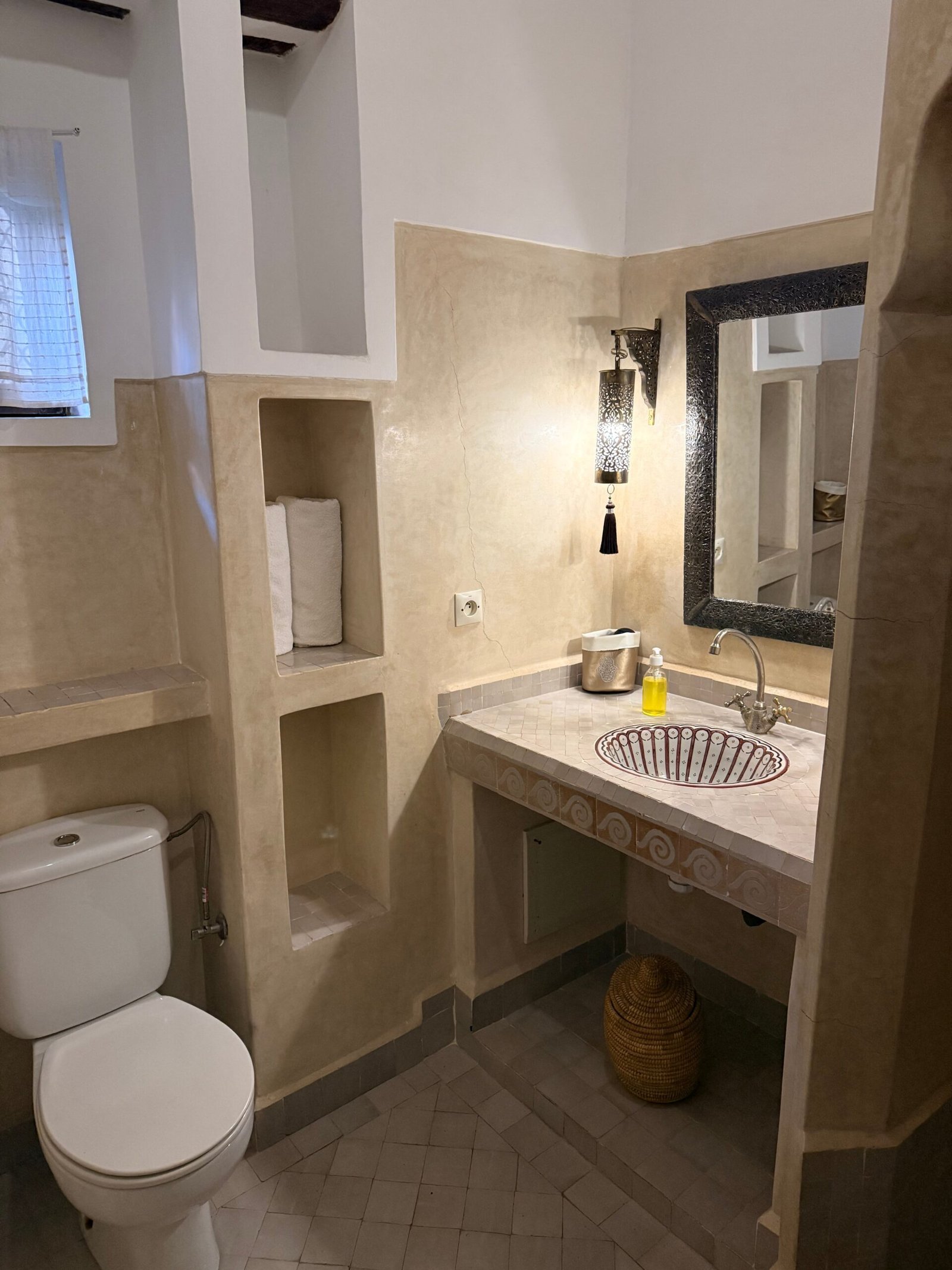 Harissa – Double Superior, Riad Carina