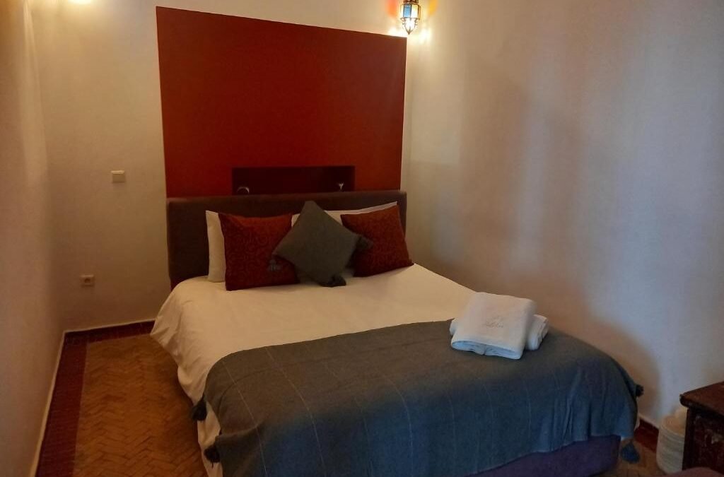 Hibiscus Double Room – Riad Les Jardins des Lilas